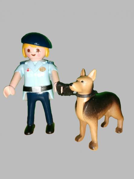 Playmobil personalizado con uniforme de guía canino la policía militar del ejército del aire mujer  