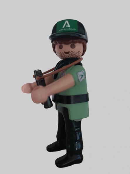 Playmobil personalizado con el uniforme de Agente de Medio Ambiente de la Junta de Andalucía hombre [2]