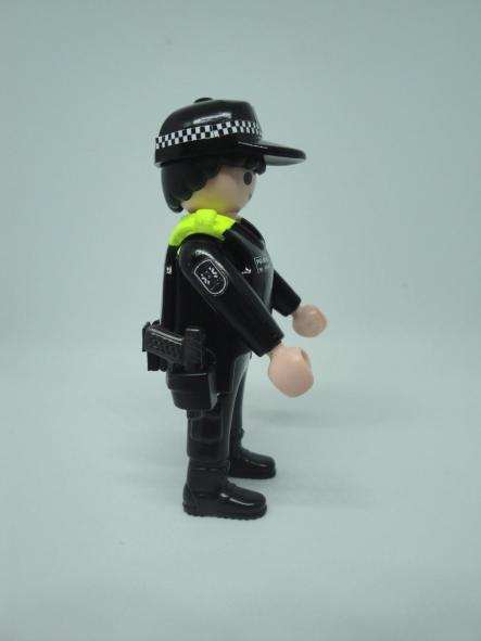 Playmobil personalizado con uniforme de la Policía Local de Vitoria hombre [3]