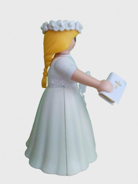 Playmobil personalizado de primera comunión modelo niña con traje y diadema de flores blancas  [2]