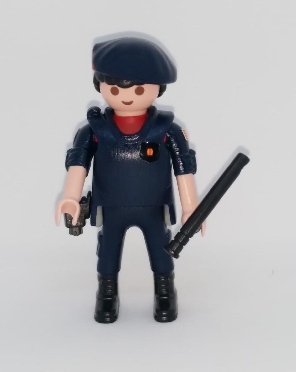 Playmobil personalizado policía de Cataluña Mossos d´Esquadra ARRO hombre