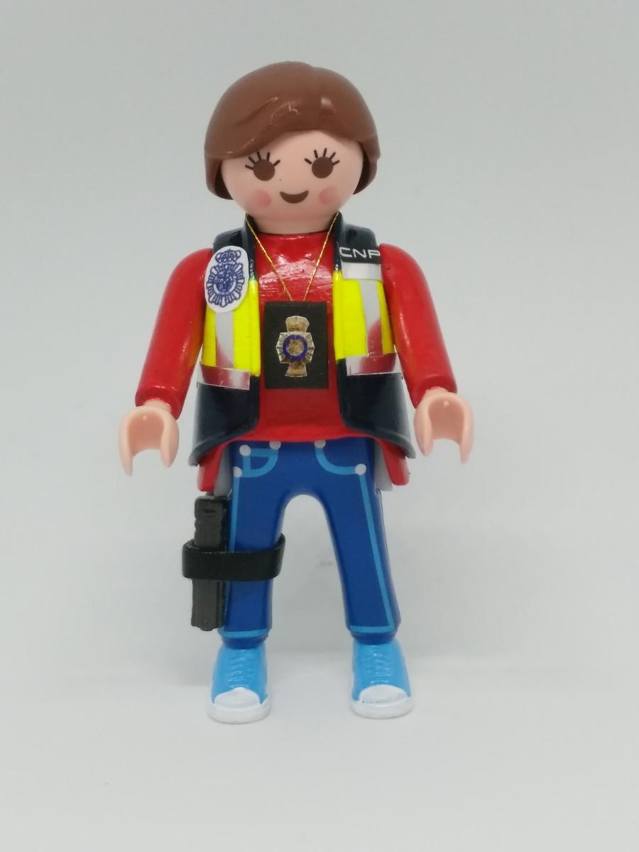 Playmobil personalizado policía judicial de la Policía Nacional CNP mujer