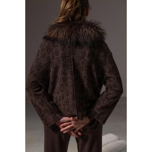 Abrigo cropped cashmere mocca snake [2]