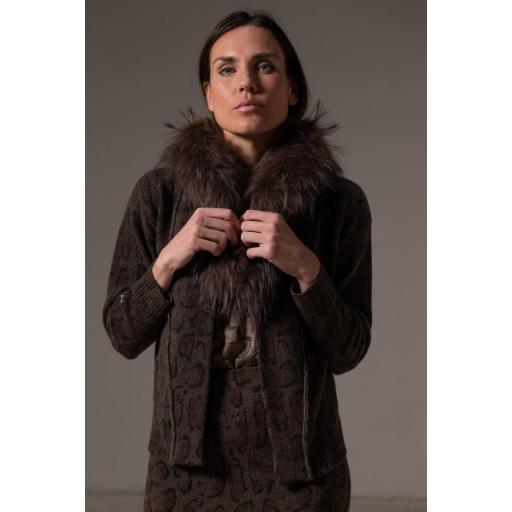 Bolero capucha cashmere mocca snake