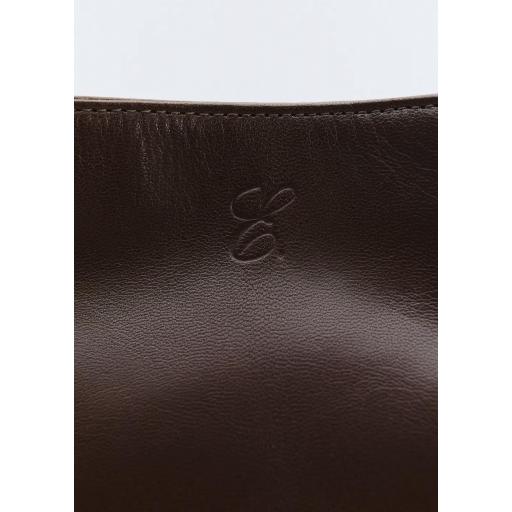 Bolso piel napa brillo imán Miranda chocolate [4]
