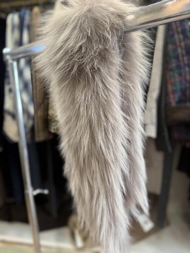 Maxi cuello piel natural rock grey