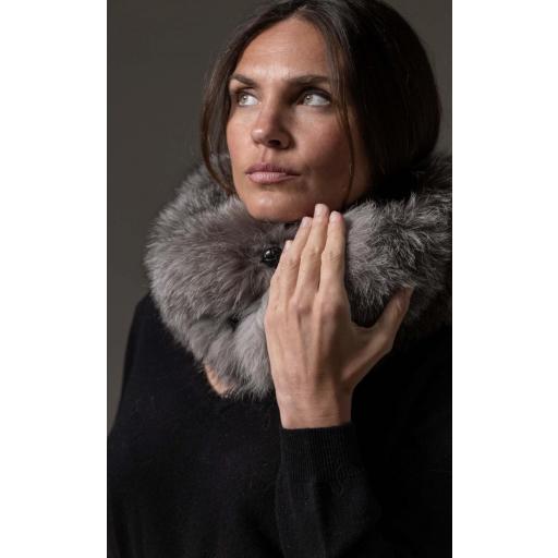 Cuello zorro reversible gris