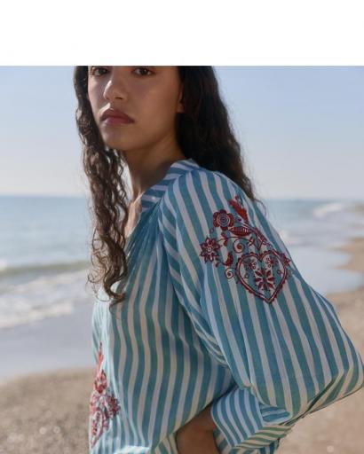 Túnica bordada love [2]