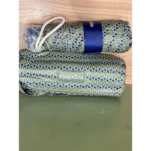 Paraguas mini manual con funda estampado geométrico [4]