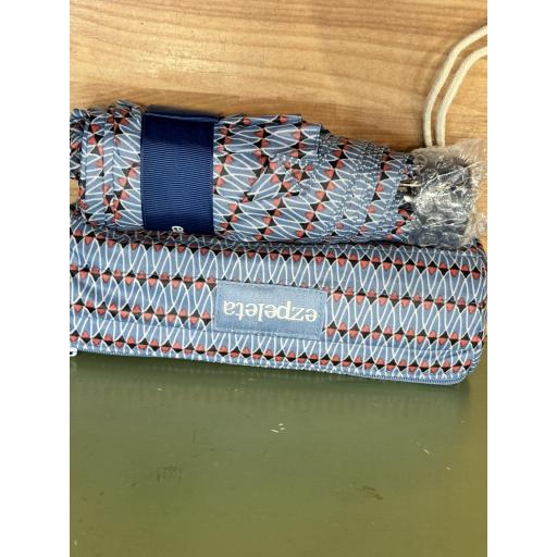 Paraguas mini manual con funda estampado geométrico [1]