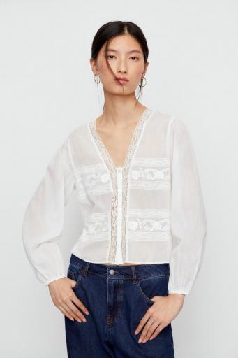 Camisa Valeria romántica blanca [2]