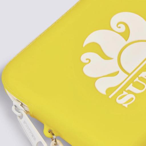 Mini bolso de caucho con logotipo amarillo [2]