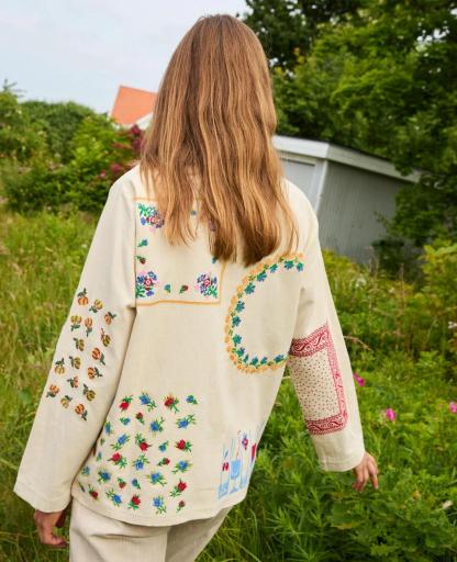 Mi Chaqueta beige [1]