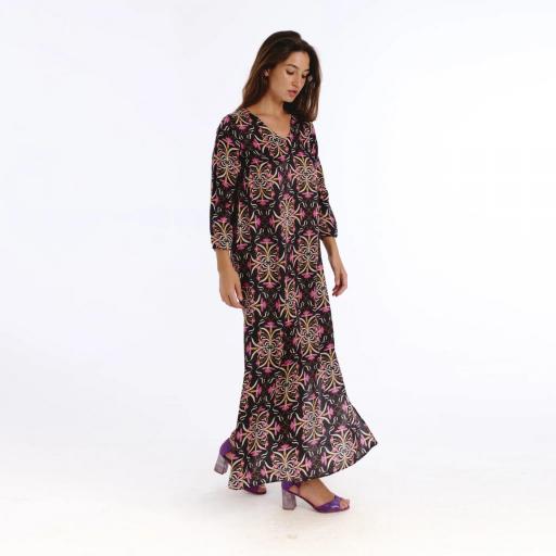 Vestido Nola negro con estampado floral [1]