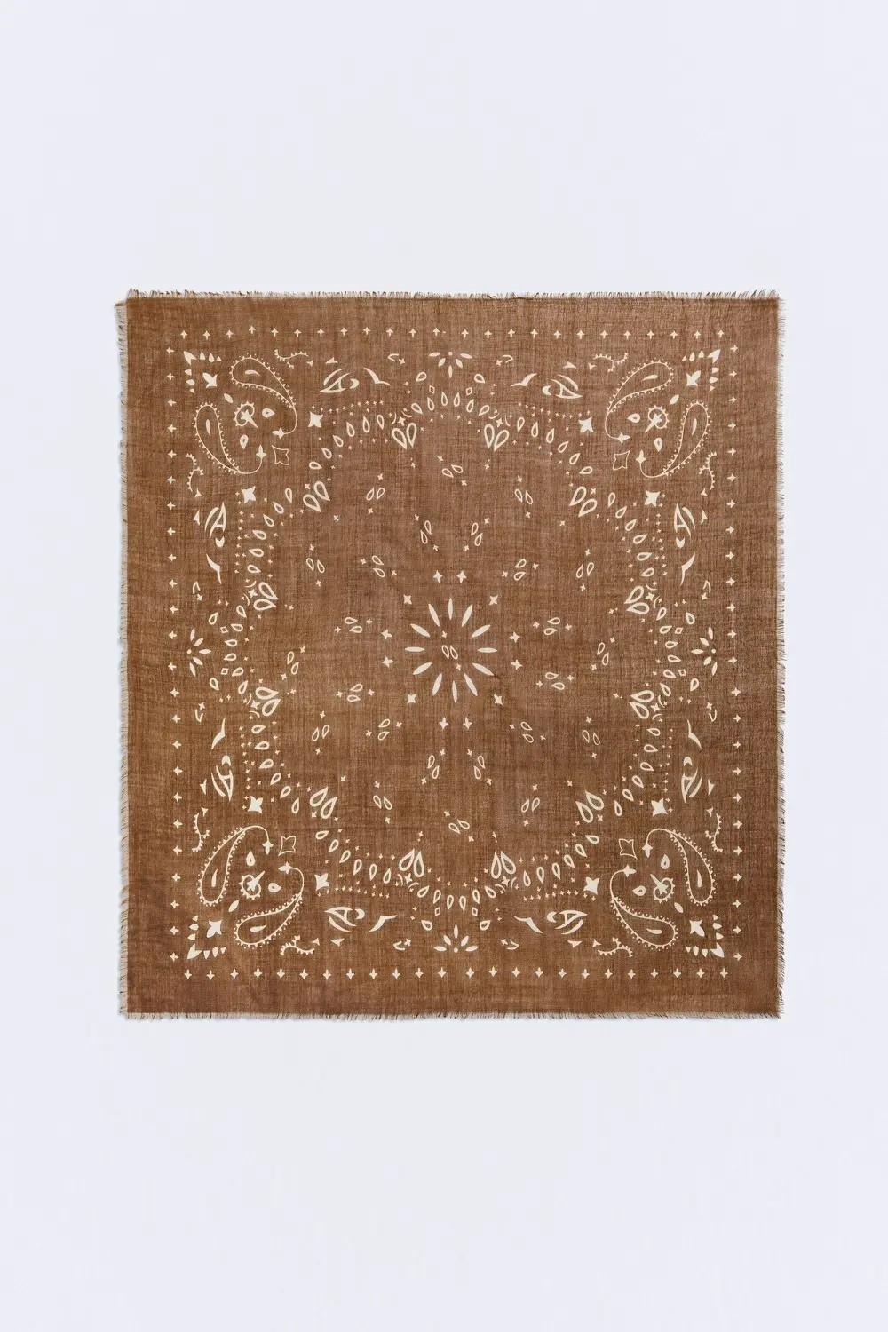 Chal paisley seda tono dorado Saint Germain