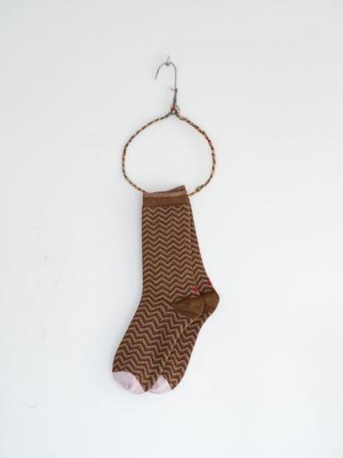 Calcetines zig zag marrón