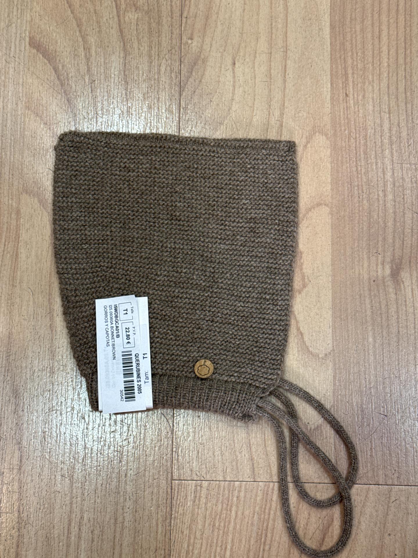 Capota tejida en lana merino marrón