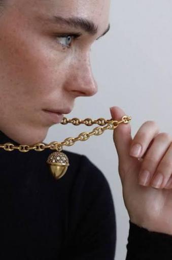 Charm Bellota [1]