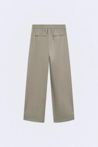 Pantalón tobillero recto Jason verde [1]