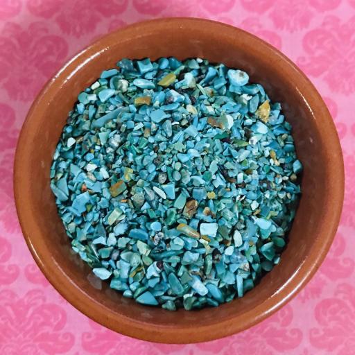 mineral turquoise chips bag 50 grams 