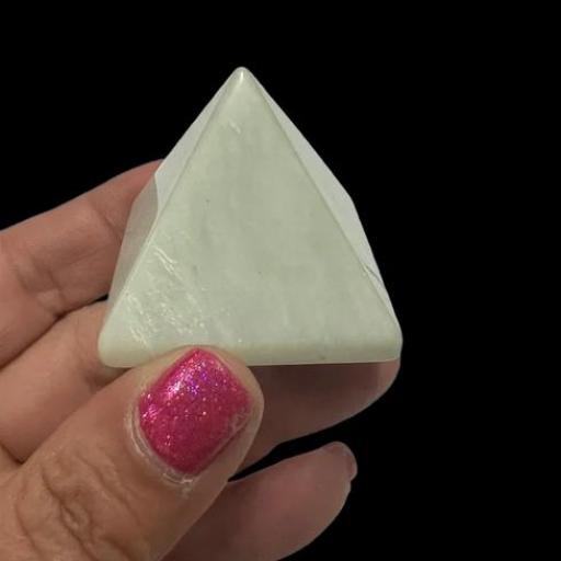 Piramide Jade Verde Mineral 40 x 40 mm