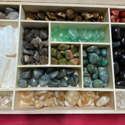 Lot  assorted mineral 