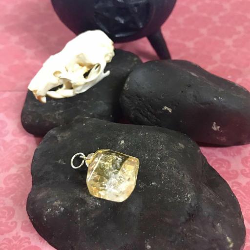 Colgante Mineral Citrino Tallado - Citrine carving Mineral Pendant