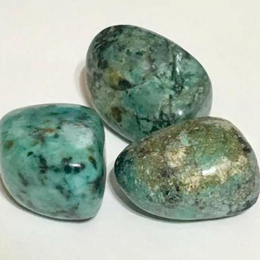 X10 Rodados mineral Turquesa africana 20mm aprox.