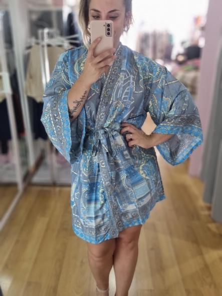 Kimono azul [1]