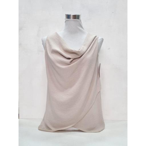 Blusa escote cascada beige [0]