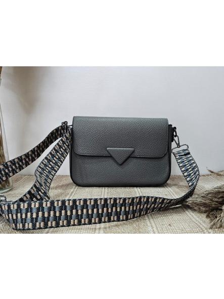 Bolso tipo crossbody gris