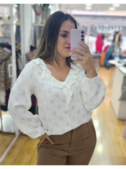 Blusa blanca motivos dorados