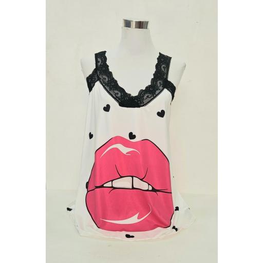 Camiseta lencera labios rosas Talla grande