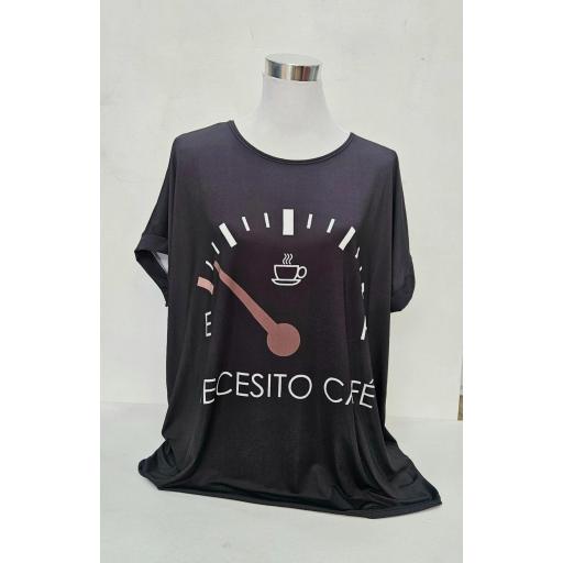 Camiseta necesito café talla grande