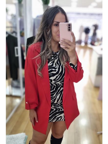 Blazer roja botón manga