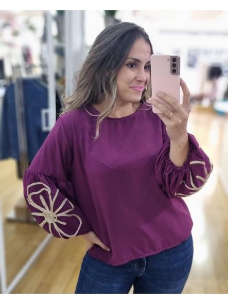 Blusa flor bordada buganvilla