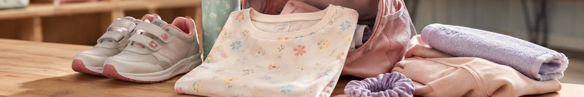Comprar camisetas de niña para cole y extraescolares