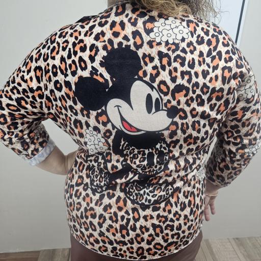 camisa animal print mickey mouse