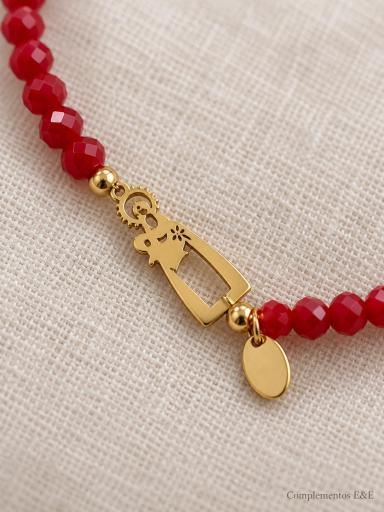 Pulsera roja elástica con figura de la Virgen dorada [2]