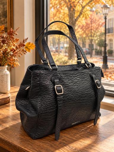 Bolso grande de tendencia con hebillas delanteras [2]