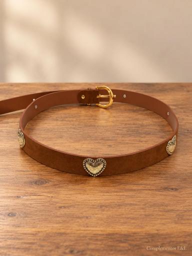 Cinturón marrón de mujer efecto ante con corazones dorados decorativos [2]
