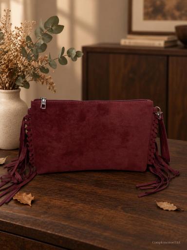 Bolso de mano de antelina con flecos color granate [1]
