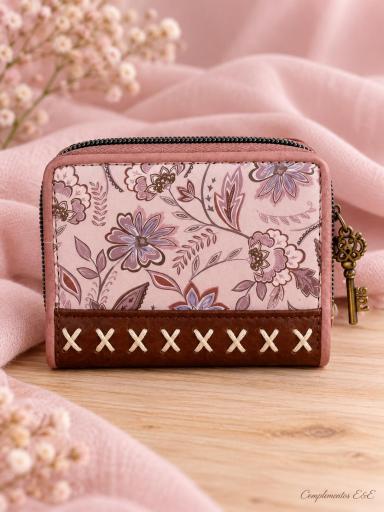 Interior monedero rosa con espacio para tarjetas y foto [1]
