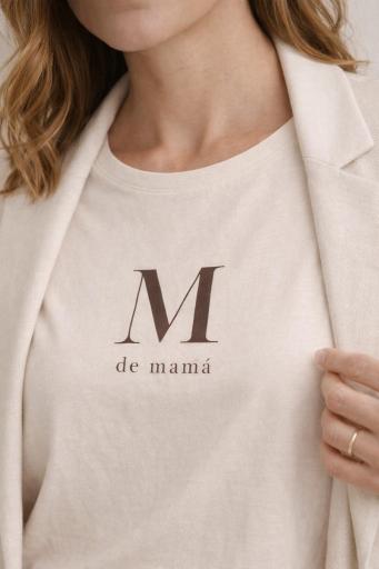 Detalle frontal de camiseta M de mamá en color blanco [1]