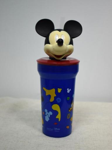 botella mickey mouse