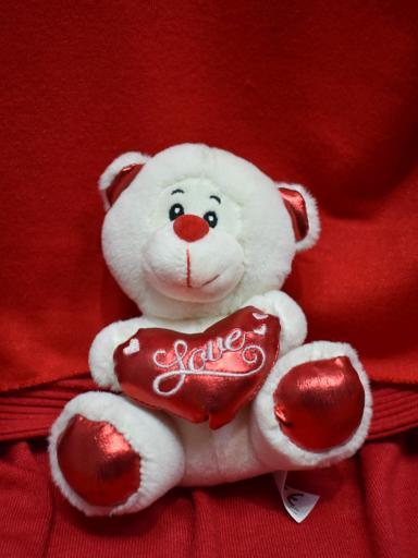 El Regalo Más Romántico para el día de los enamorados: Osito de Peluche con Corazón más barato [1]