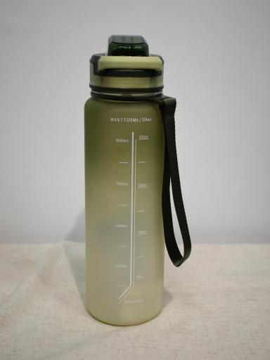botella reutilizable grande [3]