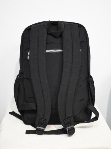 mochila negra [3]