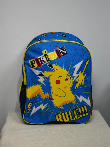 mochila pokemon