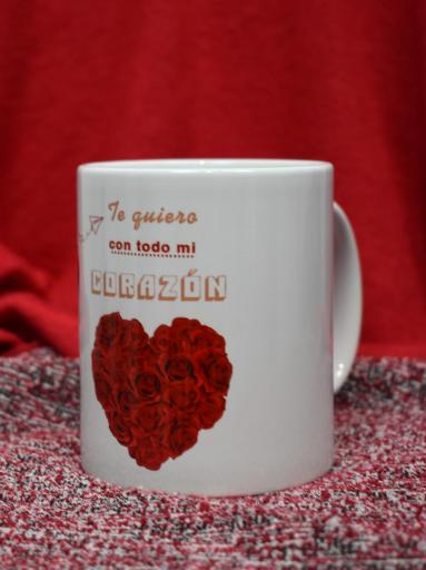 Regalos Personalizados para Enamorar – Taza "Te Quiero con Todo mi Corazón" para regalar el día de los enamorados [2]